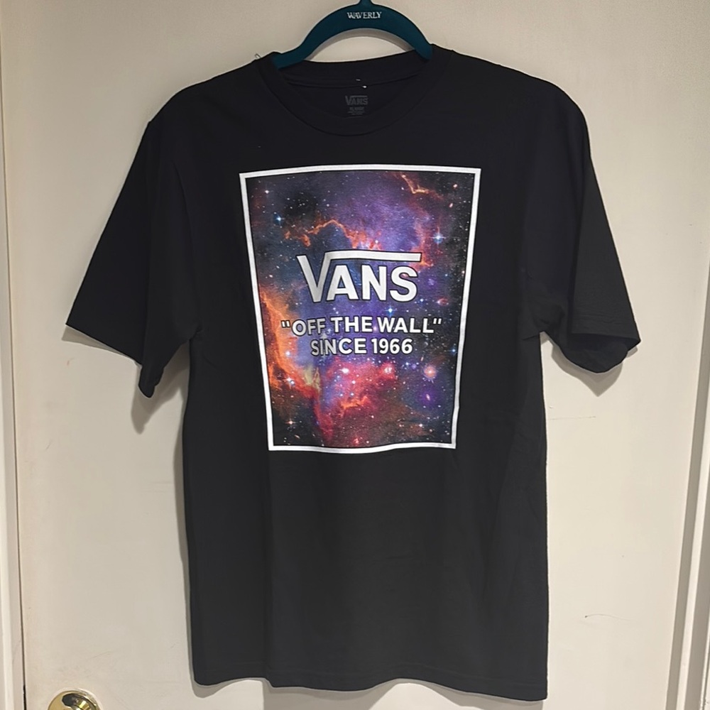 NEW Vans Black Graphic T-Shirt NEVER WORN STORE TAG REMOVED